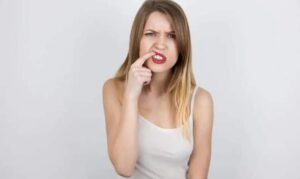 Treat-Early-Gum-Disease-Symptoms-Without-Surgery